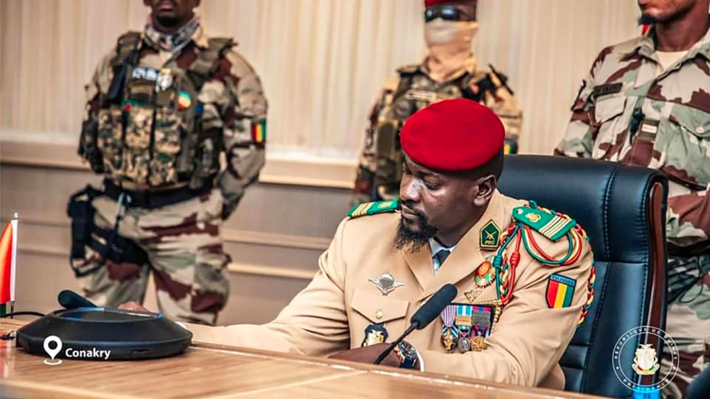 Décrets : colonel Mamadi Doumbouya élève au rang de Général plusieurs officiers supérieurs des forces de défense et de sécurité