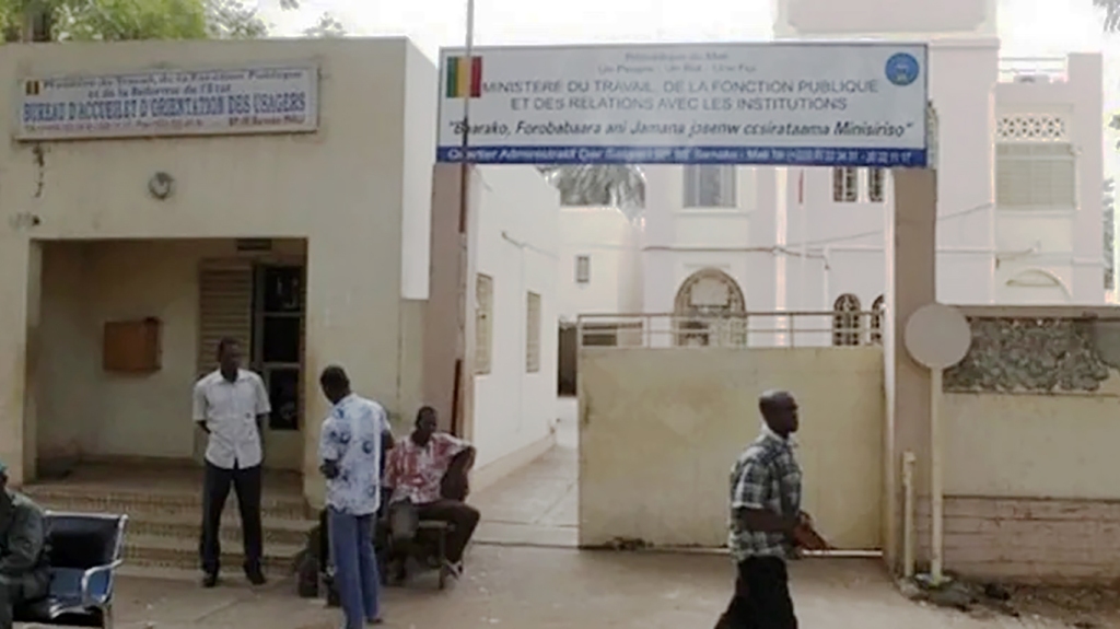 LA NON PRISE EN COMPTE DE LA LICENCE PROFESSIONNELLE AU CONCOURS DE LA FONCTION PUBLIQUE : au Mali y-a-t-il des citoyens de seconde zone ?